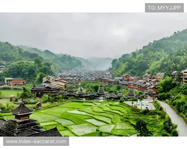 黔东南村BA扩建看台容量，应对日均2万游客需求
